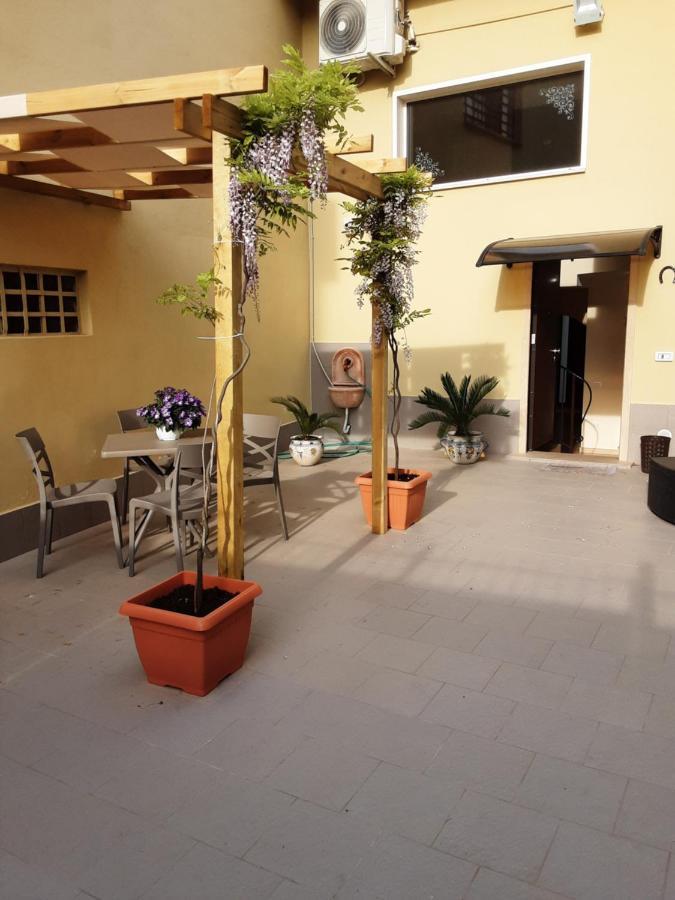 Bed and Breakfast Dimora Normanna Aversa Exterior foto
